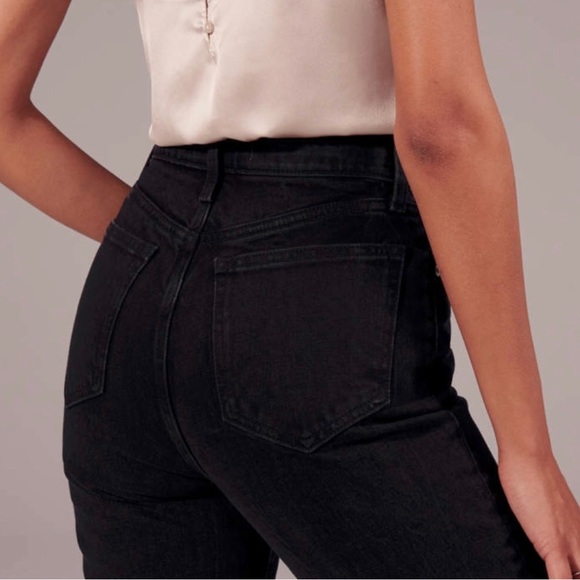 Abercrombie and Fitch High Rise Mom Jeans 32 / 14 - Picture 4 of 12